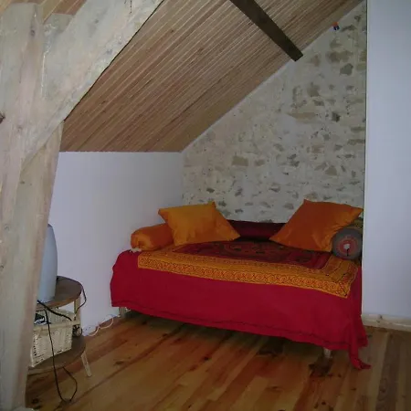Fermette Renovee Avec Charme, 4 Chambres, Jardin, Poele Bois, Internet, Animaux Acceptes - Fr-1-489-246 *
