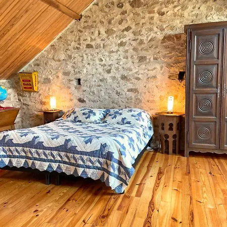 Holiday home Fermette Renovee Avec Charme, 4 Chambres, Jardin, Poele Bois, Internet, Animaux Acceptes - Fr-1-489-246