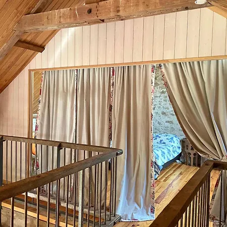 Holiday home Fermette Renovee Avec Charme, 4 Chambres, Jardin, Poele Bois, Internet, Animaux Acceptes - Fr-1-489-246