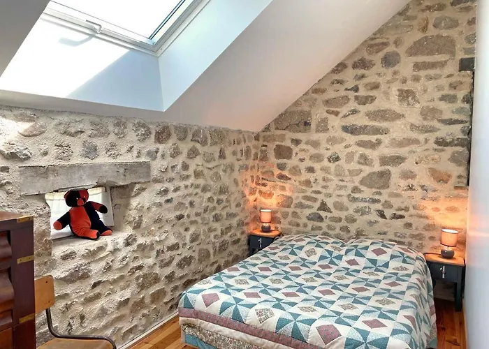 Charmante Fermette Rénovée Avec Internet Et Animaux Acceptés - Fr-1-489-246 Hébergement de vacances Beaune d'Allier