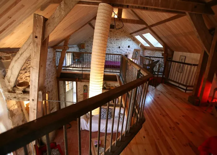 Charmante Fermette Rénovée Avec Internet Et Animaux Acceptés - Fr-1-489-246 Beaune d'Allier